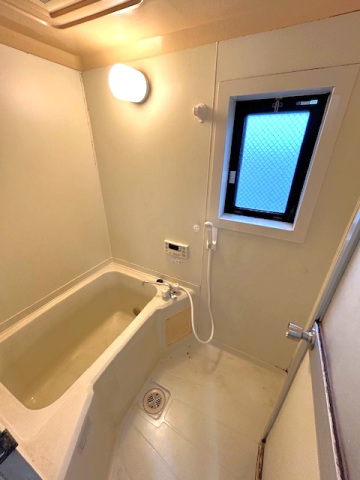 バス・シャワールーム　※他号室の写真です