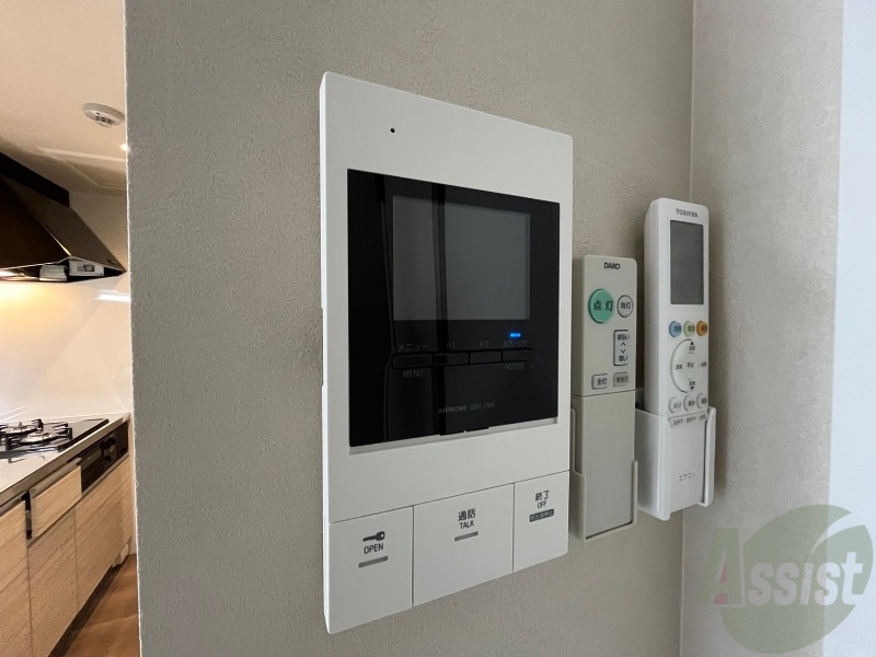 セキュリティ　ＴＶモニター付インターホンです。来客者の顔が見えるので安心！