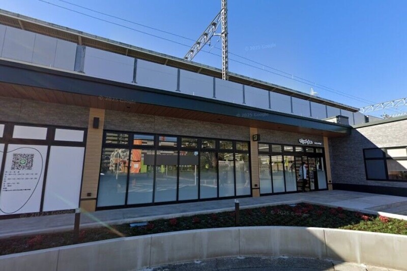 ドラックストア　マツモトキヨシEQUiA新柏店（ドラッグストア）まで605m