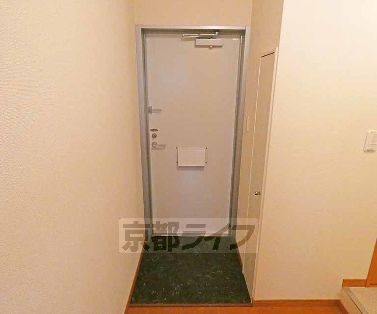 玄関　玄関です。