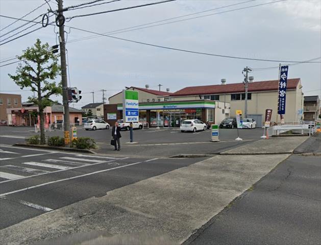 コンビニ　ファミリーマート岡山下中野西店（コンビニ）まで305m