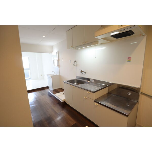 キッチン　※別号室の参考写真です