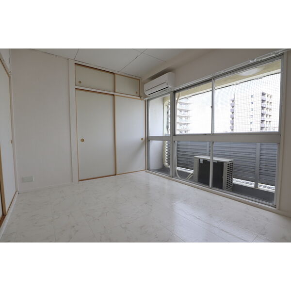 居室・リビング　※別号室の参考写真です