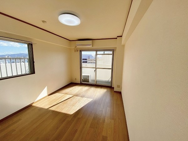 居室・リビング　★洋室8.0帖★