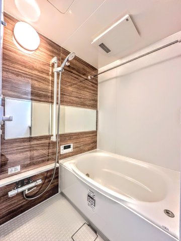 バス・シャワールーム　※別部屋参考写真