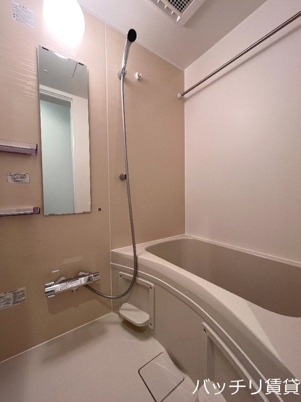 バス・シャワールーム　※同型タイプの為、現状を優先いたします※同型タイプの為、現状