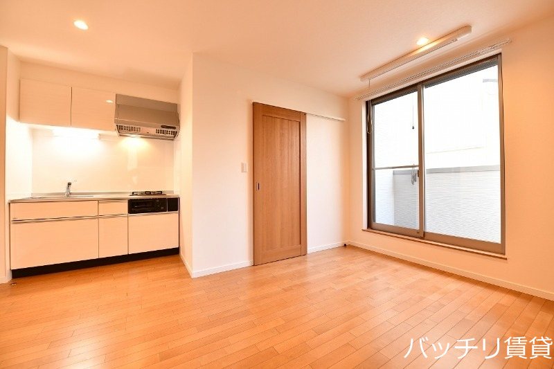 キッチン　※同型タイプの為、現状を優先いたします