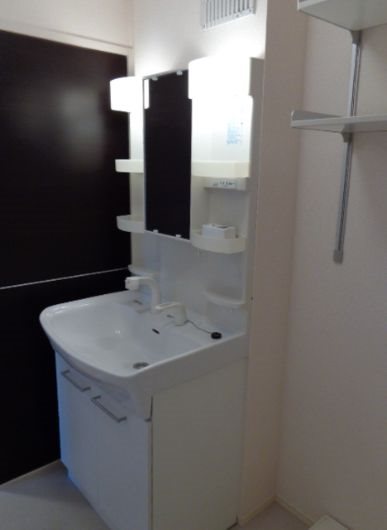洗面設備　※同物件参考写真