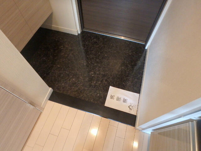 玄関　収納もある玄関です