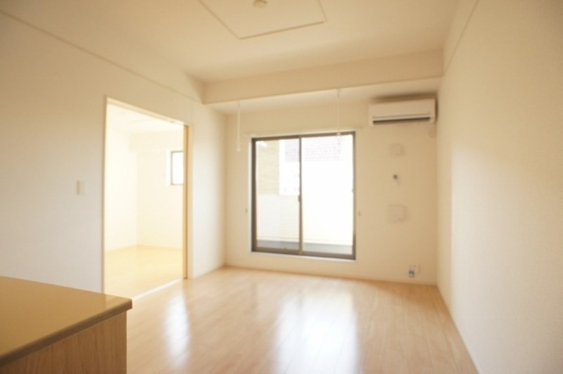 居室・リビング　図面と現状に相違がある場合には現状を優先