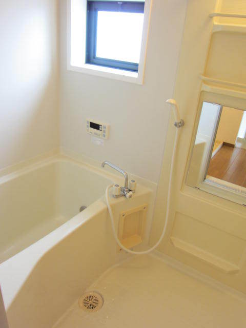 バス・シャワールーム　追焚付きバスルーム