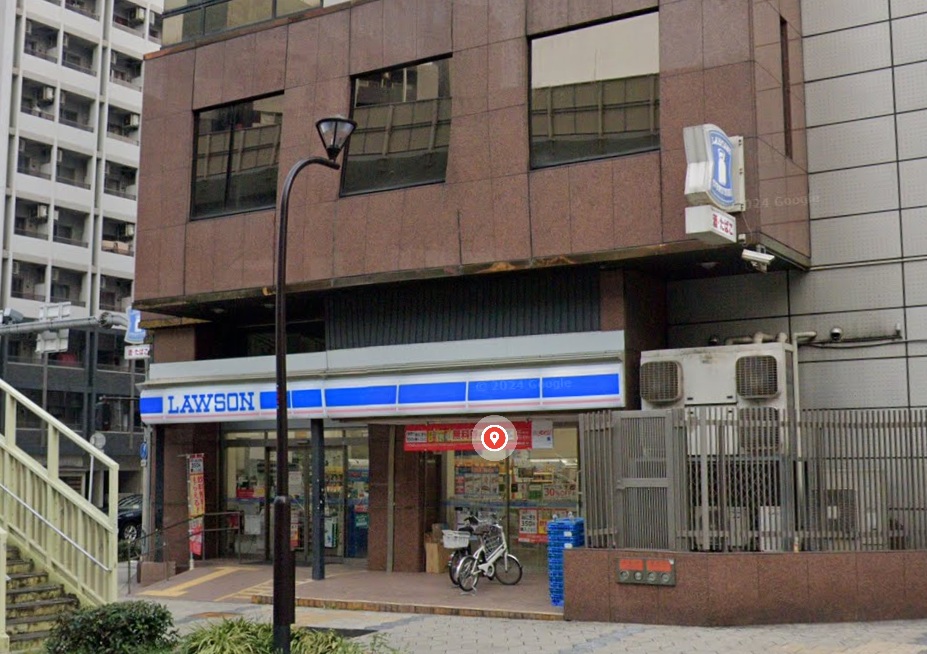 コンビニ　ローソン千日前通高津店（コンビニ）まで96m