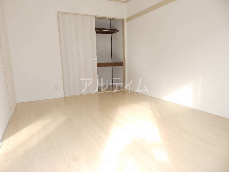 居室・リビング　違うお部屋の写真です。ご参考までに