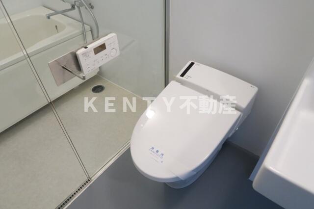 トイレ　落ち着いたトイレです