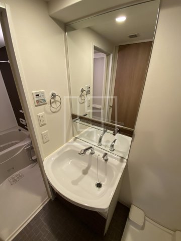 洗面設備　プレサンス堺筋本町駅前　独立洗面化粧台