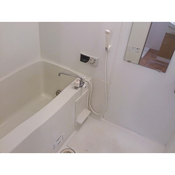 バス・シャワールーム　浴室