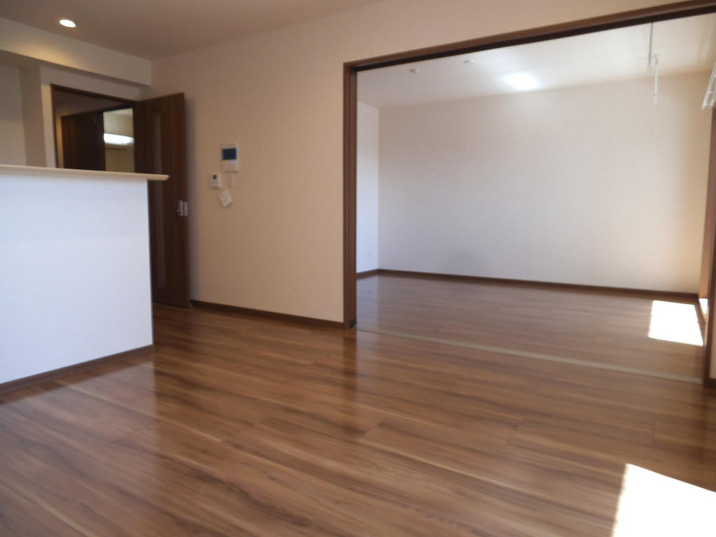 居室・リビング　別部屋モデル写真