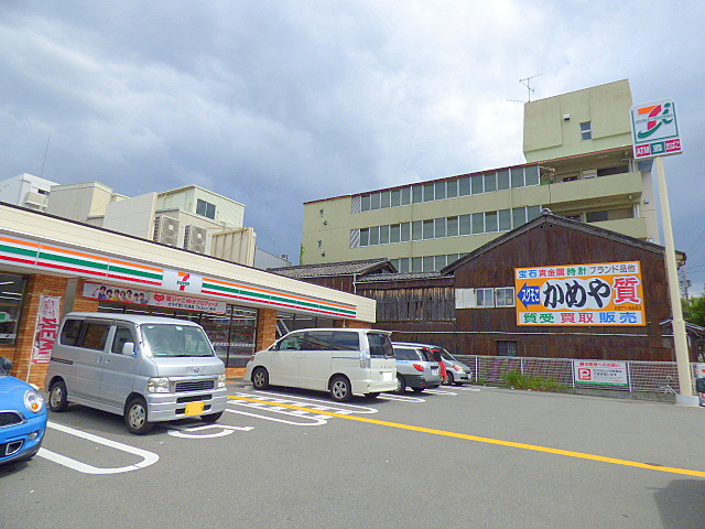 コンビニ　セブンイレブン（コンビニ）まで464m