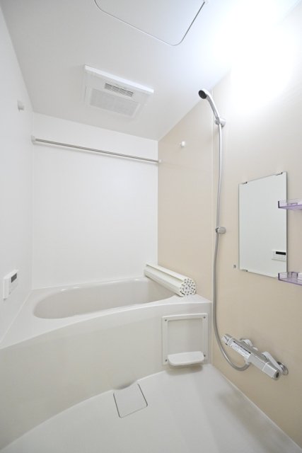 バス・シャワールーム　お風呂で日々の疲れを落としましょう