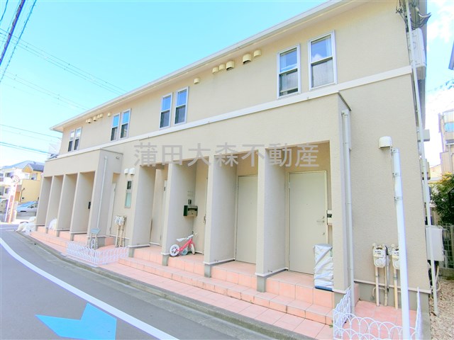 建物外観　2013年4月築　木造地上2階建て　 東京都大田区西六郷1丁