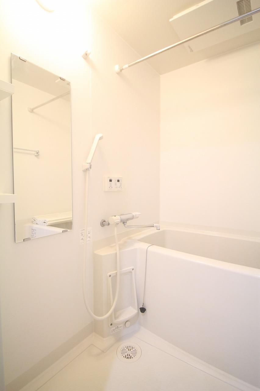 バス・シャワールーム　※写真別タイプ(現況優先)