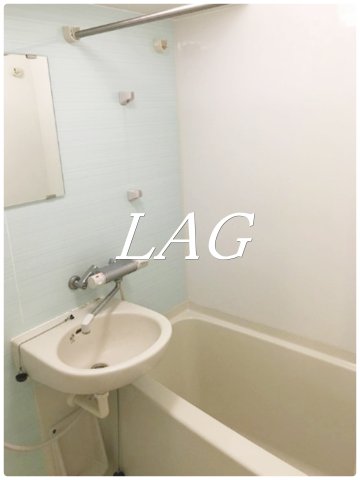 バス・シャワールーム　お風呂です。