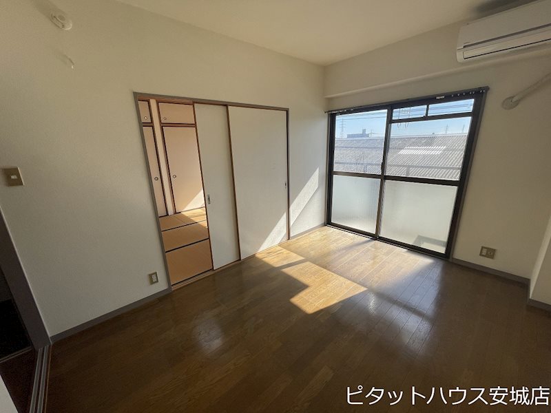 居室・リビング　別部屋参考写真