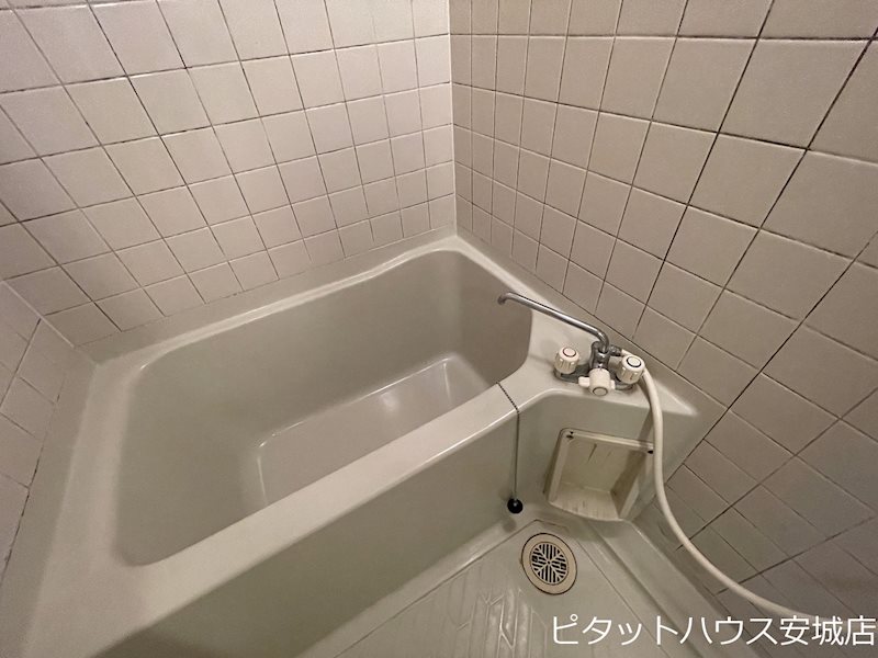 バス・シャワールーム　別部屋参考写真