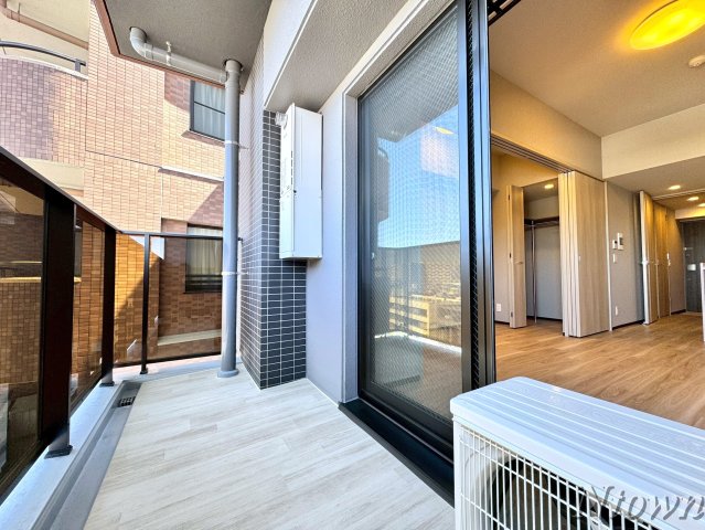 バルコニー　外からの目が気にならないバルコニーで洗濯物が干せます