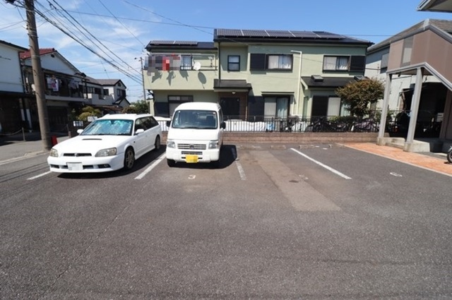 駐車場　駐車場