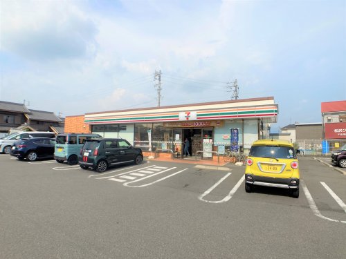 コンビニ　セブンイレブン 東浦石浜駅西店（コンビニ）まで697m