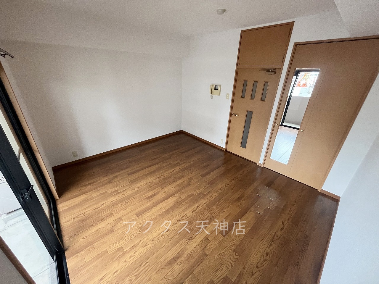 居室・リビング　※実際は、反転タイプ