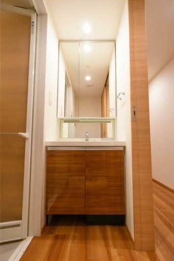 洗面設備　同タイプ参考写真