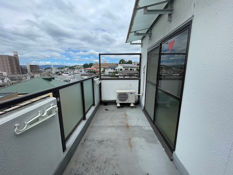 バルコニー　※別号室の写真使用中