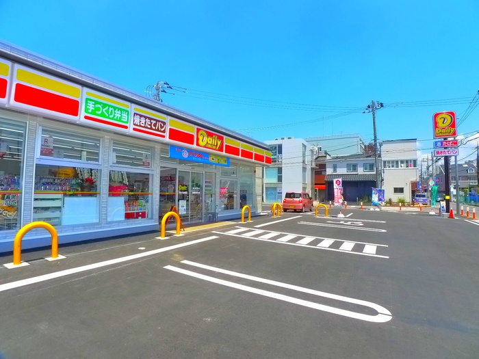 コンビニ　デイリーヤマザキ（コンビニ）まで150m