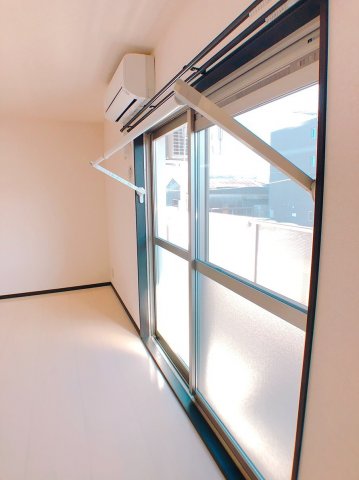 その他設備　防犯になる室内物干し設備