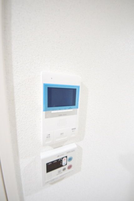 セキュリティ　★安心のモニター付きインターフォンです★