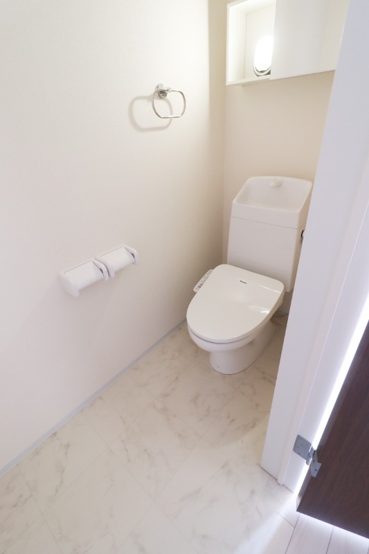 トイレ　図面と現状に相違がある場合には現状を優先