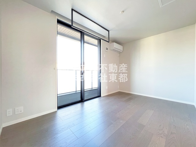 その他部屋・スペース　白基調で爽やかな室内空間です！インテリアも映えますね♪