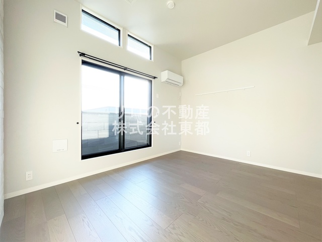 居室・リビング　リビングでゆったりくつろげる憩いの空間♪