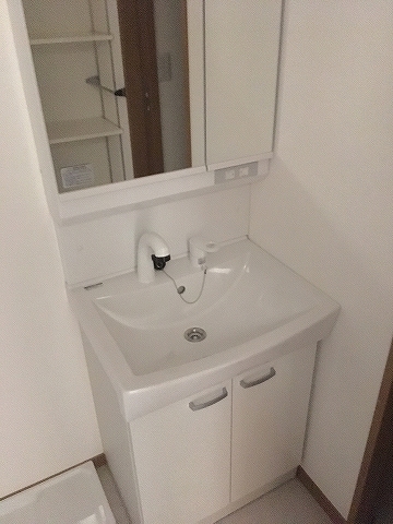 洗面設備　洗面所です