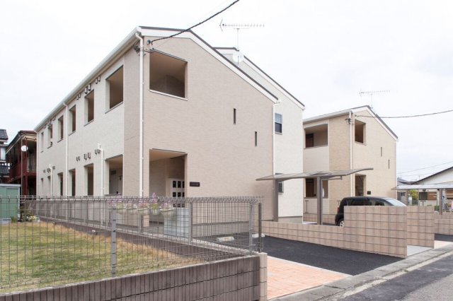 建物外観　落ち着いた雰囲気の外観です