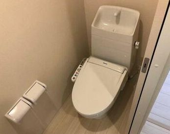 トイレ　ゆったりとした空間のトイレです