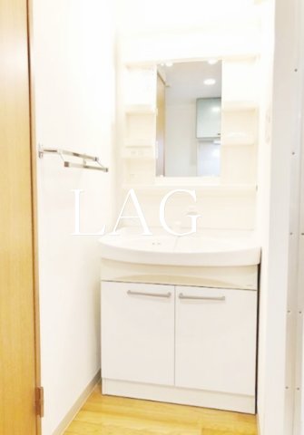 洗面設備　洗面台です。