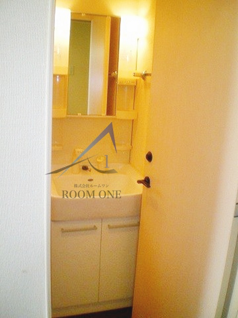 洗面設備　独立洗面台です。