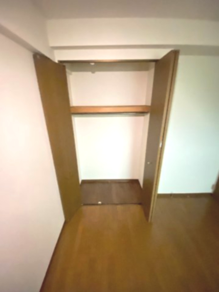 収納　洋室1☆