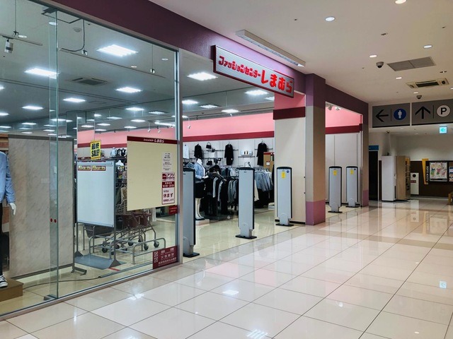 ショッピングセンター　ファッションセンターしまむらフォレオ大阪ドームシティ店（ショッピングセンター）まで240m