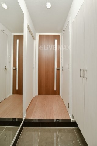 玄関　※別号室参考写真