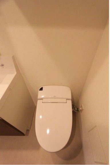 トイレ　別号室写真