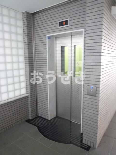 ロビー　エレベーター